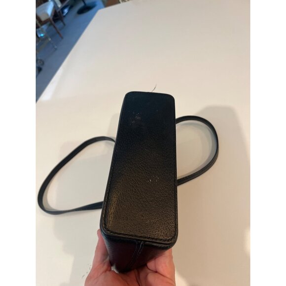 Kate Spade Black Leather Crossbody Purse With Adjustable Strap & Gold Zipper Acc - Picture 7 of 8